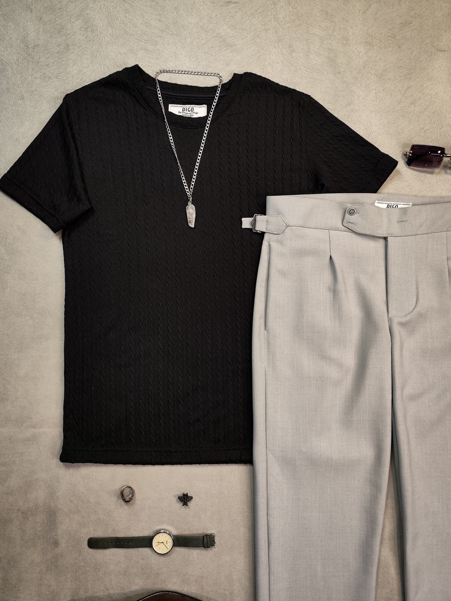 OUTFITS